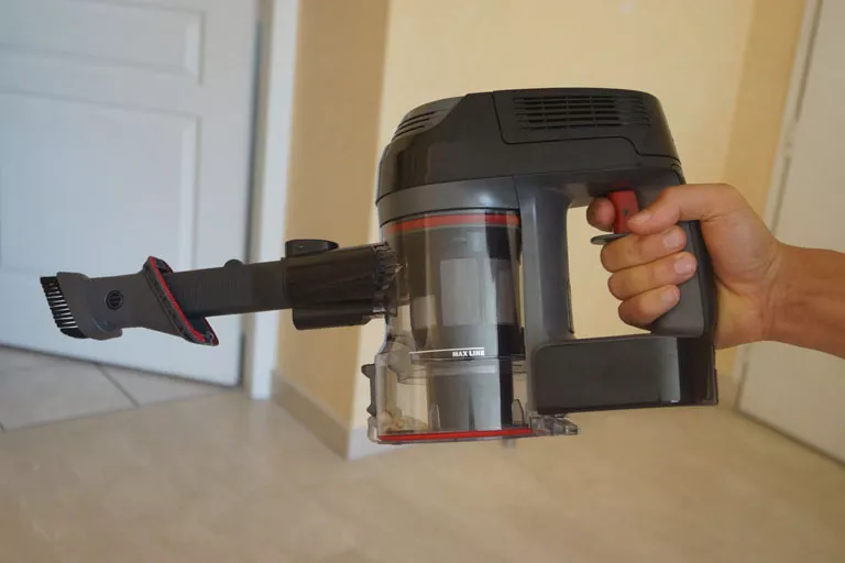 aspirateur a main deebot ozmo 930